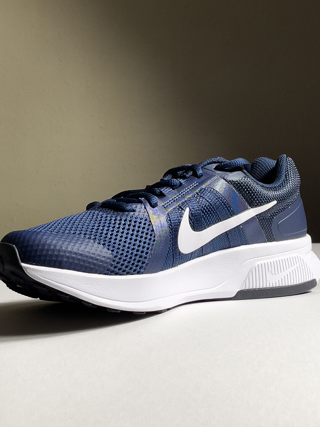 Кроссовки NIKE, полнота B, размер 42 EU, Navy - 401 — фото 1