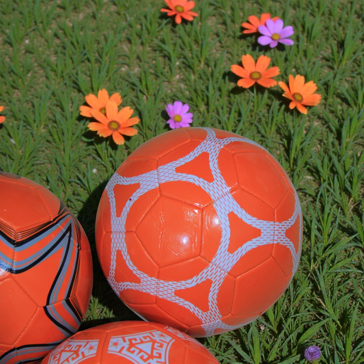 Мяч футбольный — фото 1