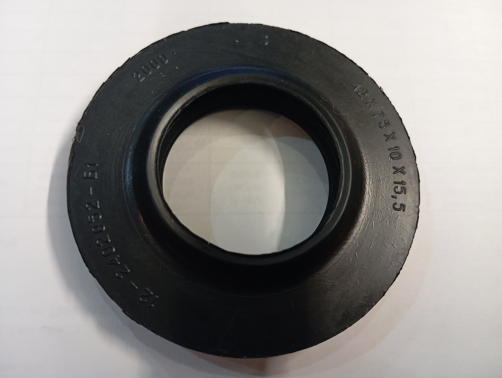 Сальник редуктора заднего моста на Волгу газель 12-2402052-Б1 размер 42*75*10*15.5