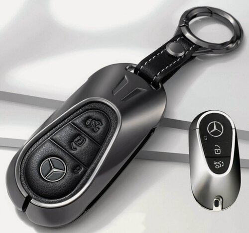 Изображение товара Металлический противоударный чехол MyPads для ключа Mercedes-Benz с брелком, черный