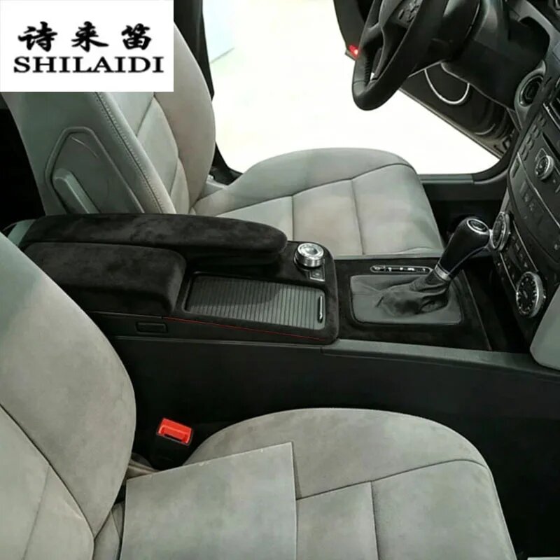 Наклейка из замшевой кожи для Mercedes-Benz C-класса W204 2007-2014 (праворульные модели): на рычаг КПП, подстаканник, мультимедийную систему, задний воздуховод, подлокотник