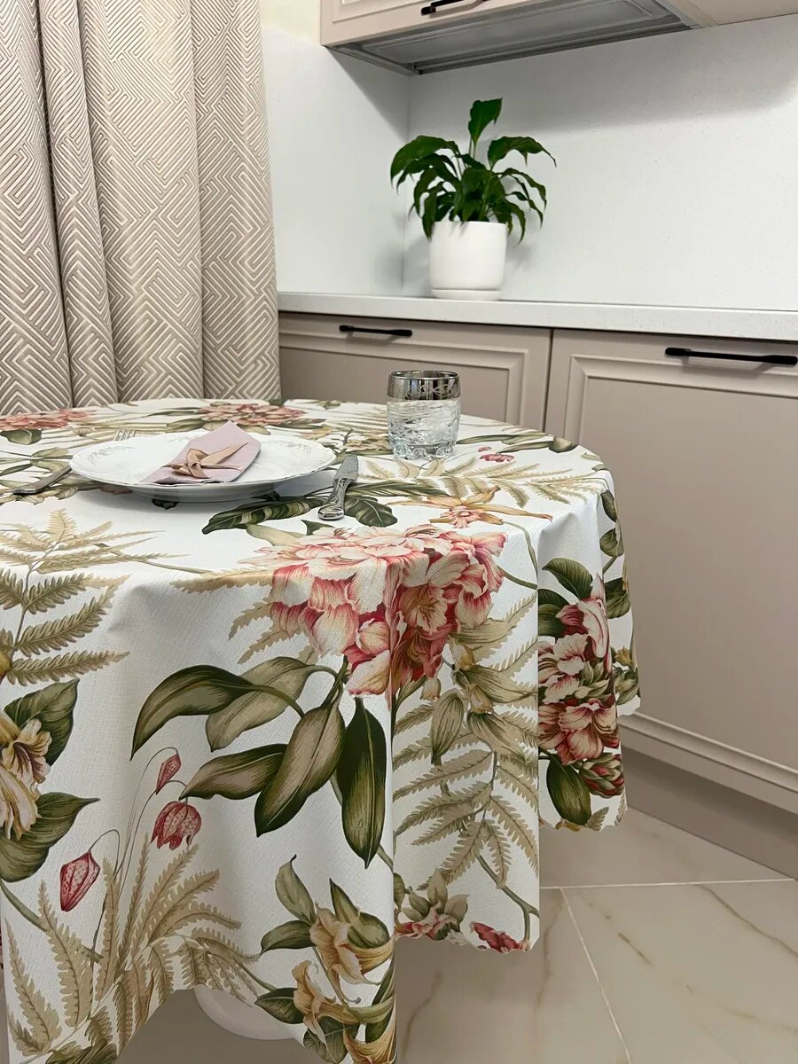 Скатерть клеенка круглая Амазония 140*140 см