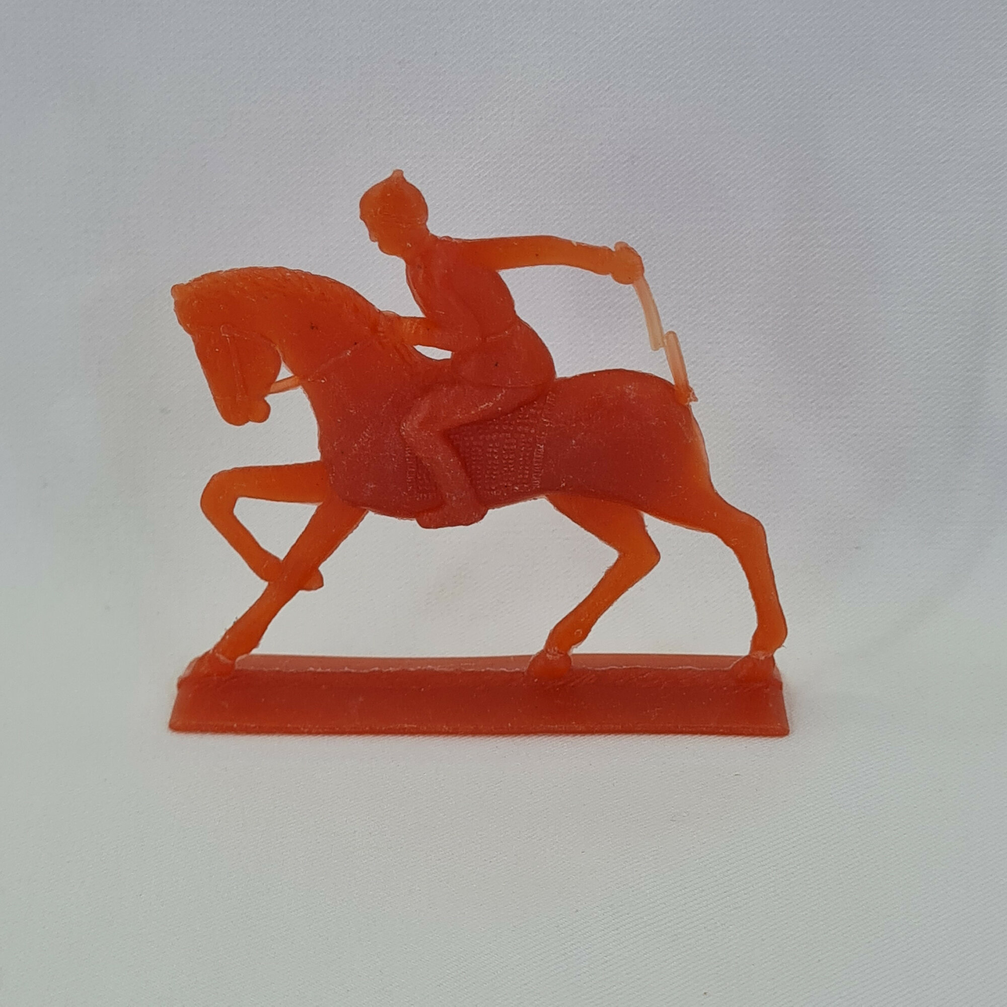 Фигурка наездника винтажная, СССР. Всадник на лошади с копьем на подставке