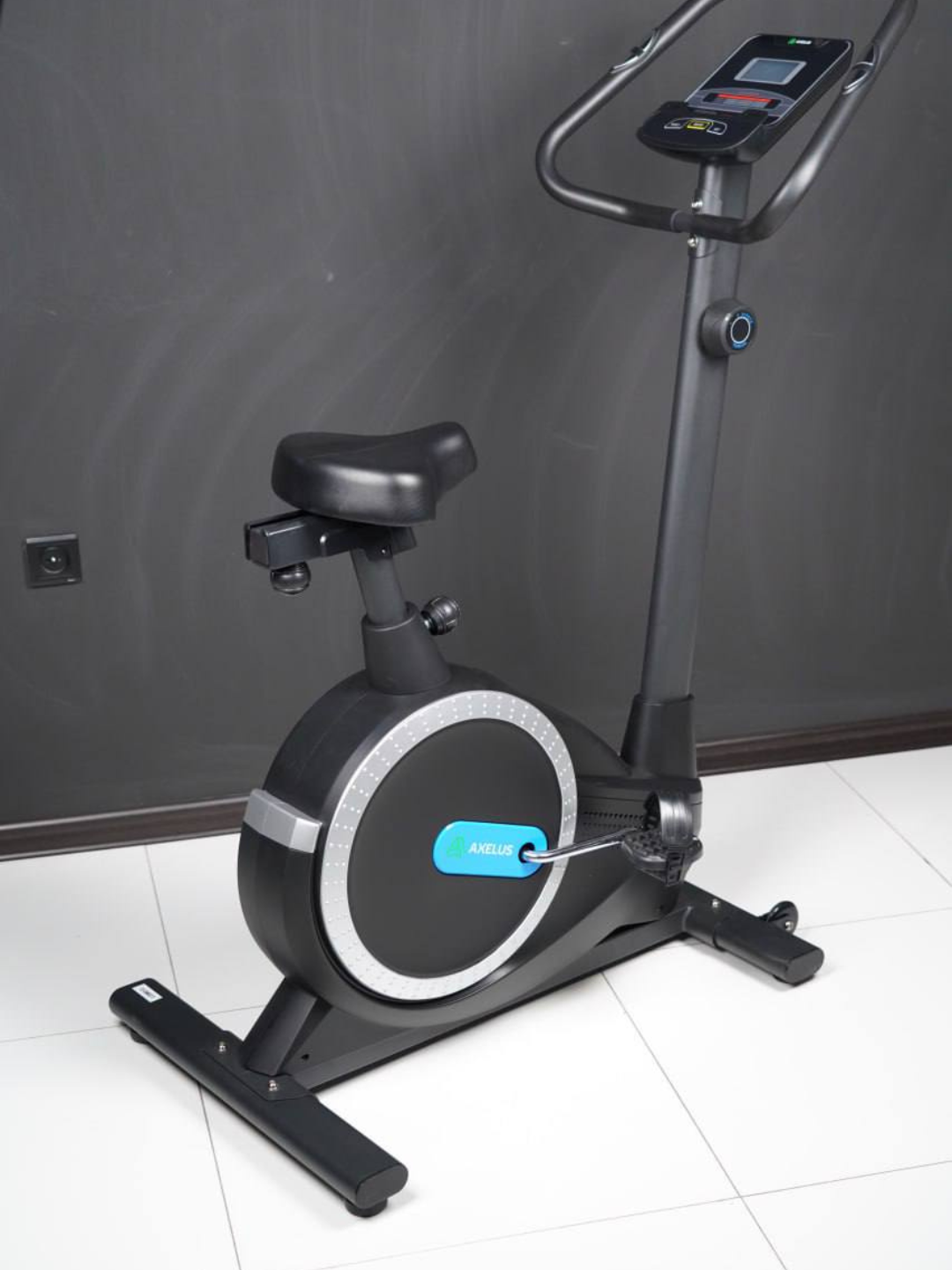 Велотренажёр-современный и надёжный домашний тренажёр для кардиотренировок вес до 130 кг