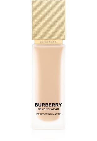 Тональный крем Burberry Beyond Wear Perfecting Matte Foundation, Light Neutral 030, 30 мл