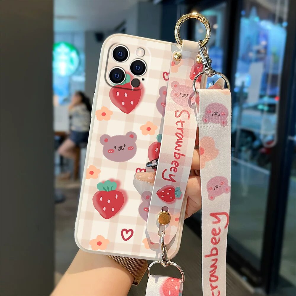 Чехол для iPhone 17 из силикона с полным графическим рисунком медведя в антик-белом цвете, в комплекте с браслетом и