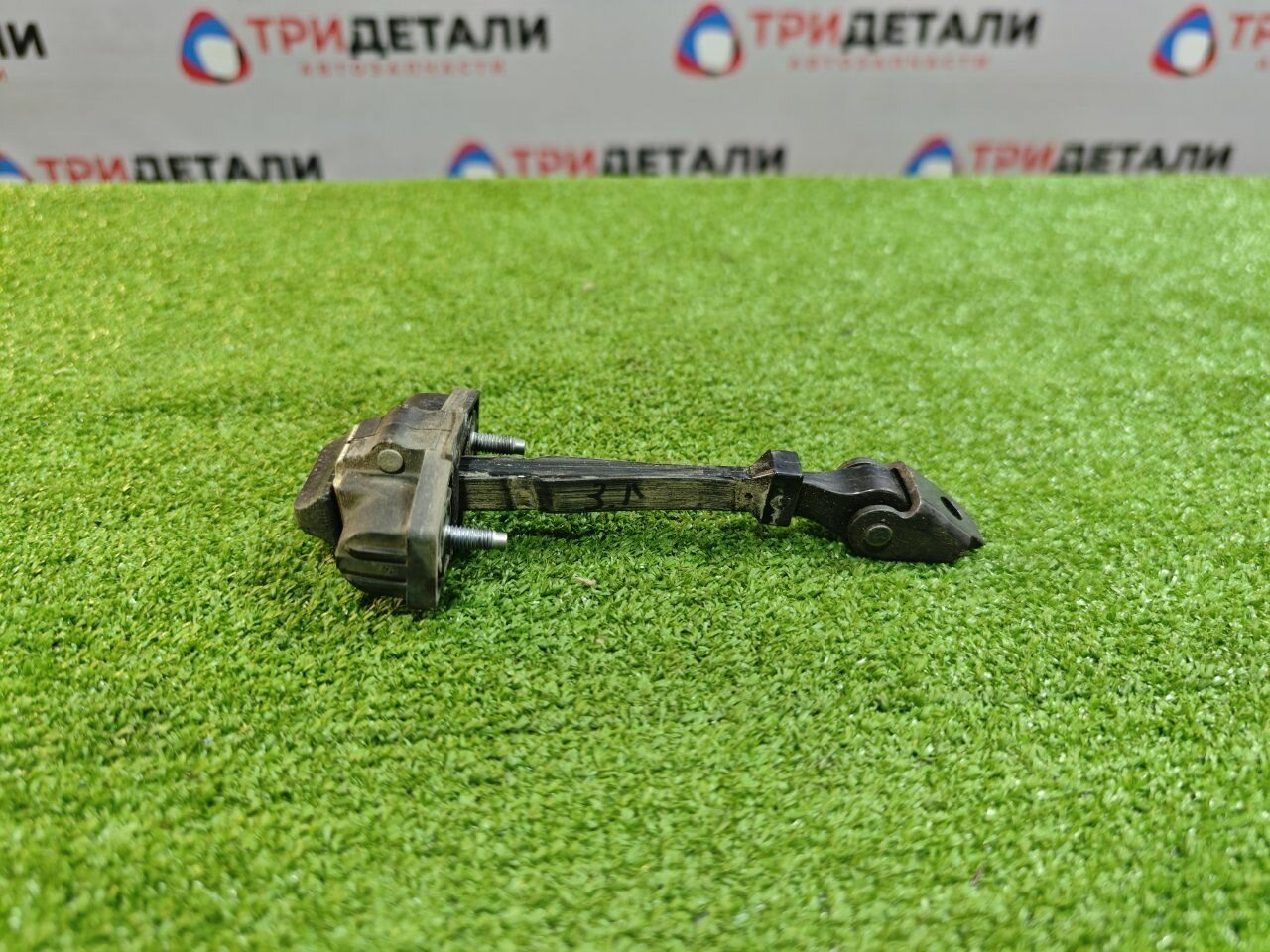 Ограничитель двери Renault Kaptur 1.6 H4M 2021 задн. лев. (б/у)