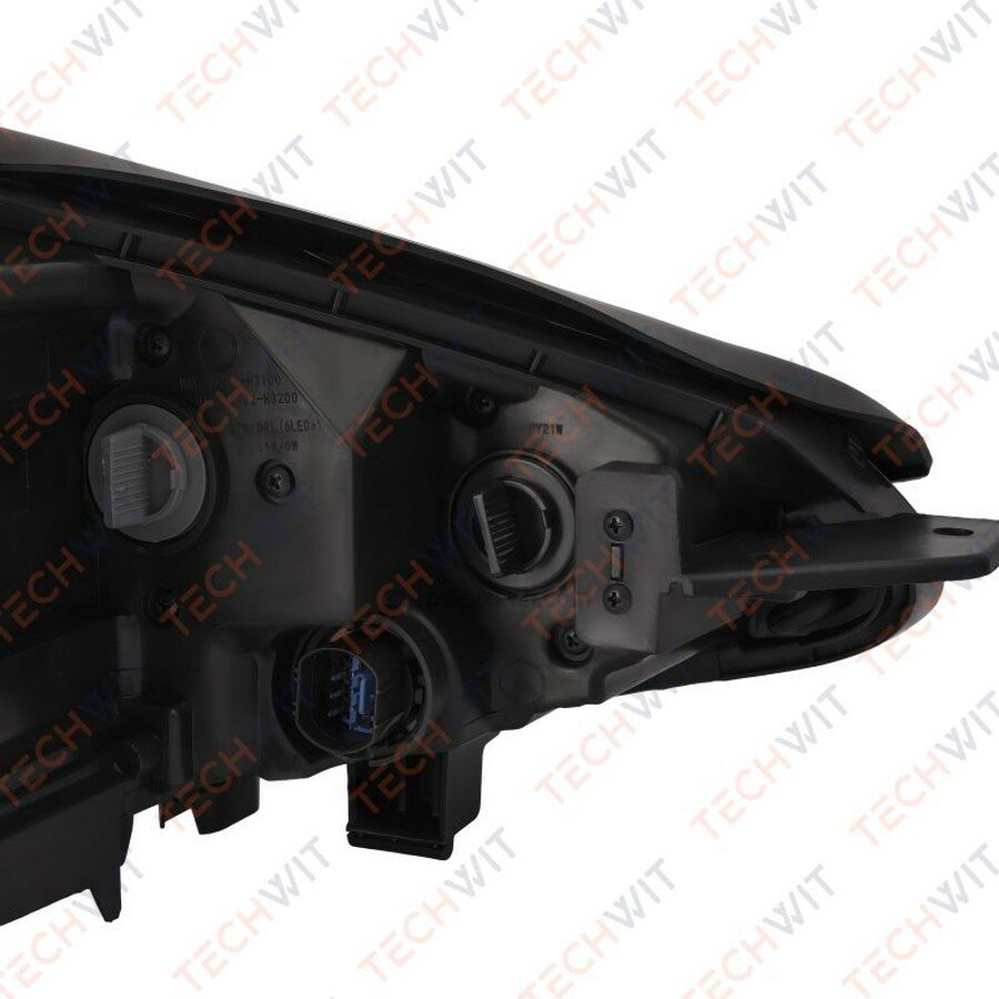 TECHWIT HD001KAI021TW Фара передняя Лев. KIA Sportage 2016