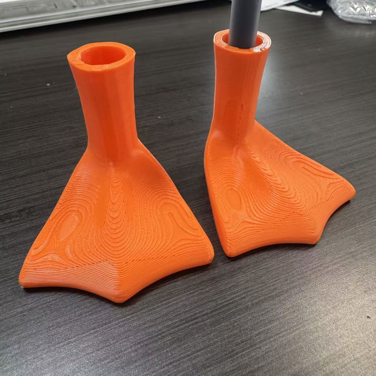 Новинка для трансграничной торговли: 3D-печатная подставка для зубных щеток и ручек в форме утиных лапок, декоративный элемент.