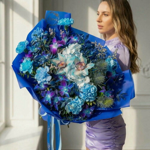 Изображение товара Букет Созвездие. Орхидеи, гортензия и диантус. Авторский букет N101. Leora Flowers дом цветочной моды