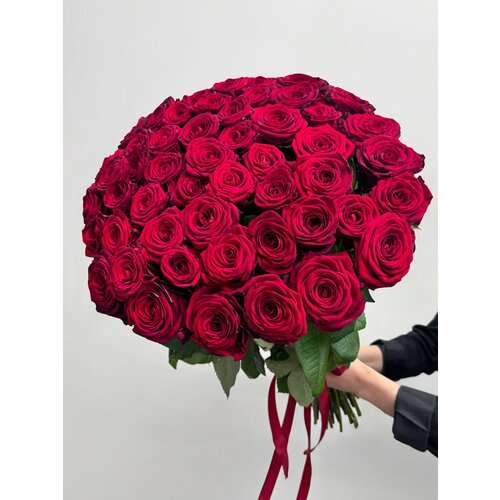 фото Букет живых цветов, красные розы 51 шт. 60 см. "ред наоми", флау стор rurose