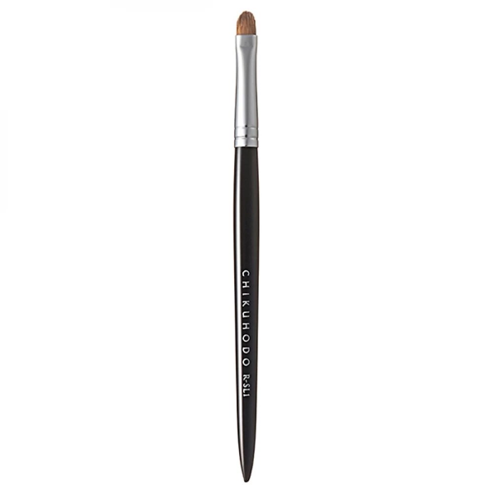 Кисти для макияжа CHIKUHODO CHIKUHODO Shadow liner brush | Кисть для макияжа глаз со скошенным краем Чикуходо R-SL1