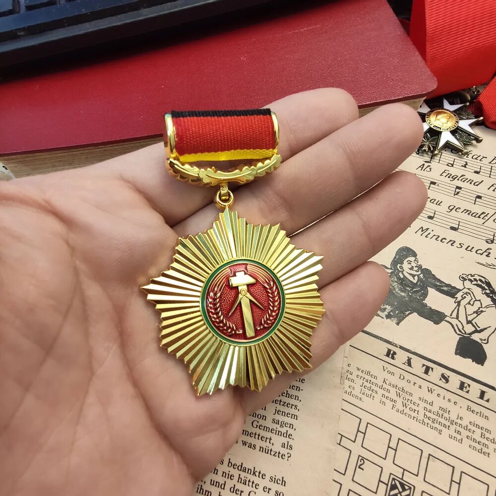 Медаль Германской Демократической Республики "За патриотические заслуги"