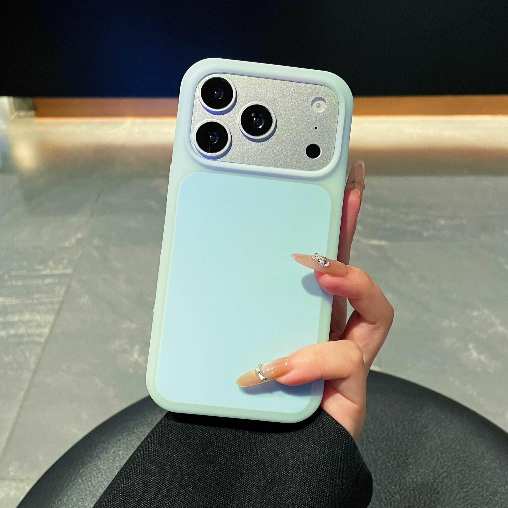 Чехол для айфон 17 Про, Чехол для iPhone 17 Pro, Мороженое, ощущение тумана
