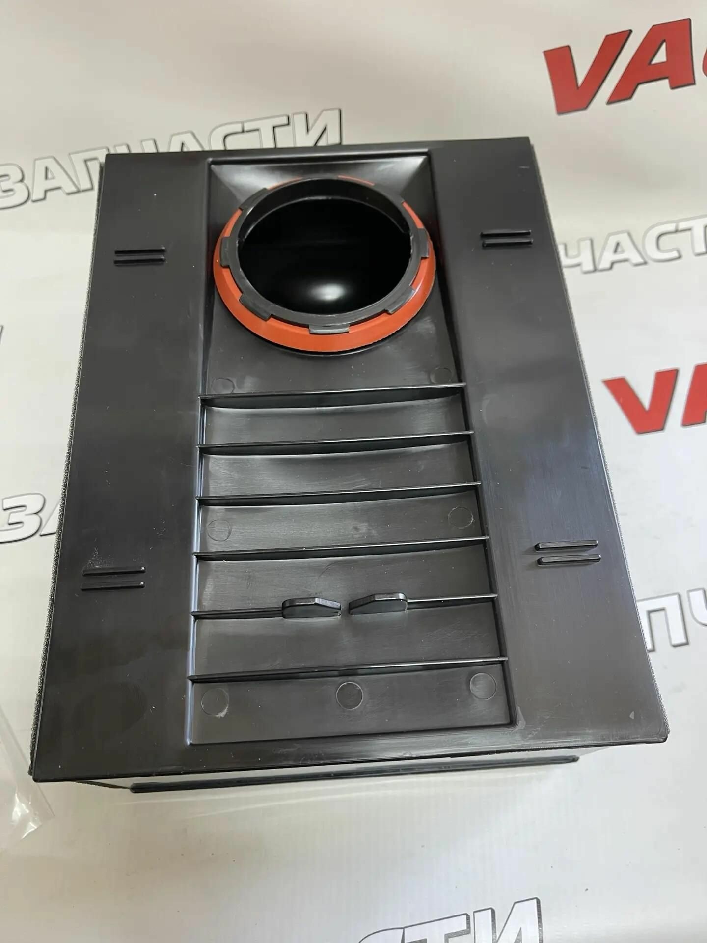 Фильтр воздушный PORSCHE 95B129620A