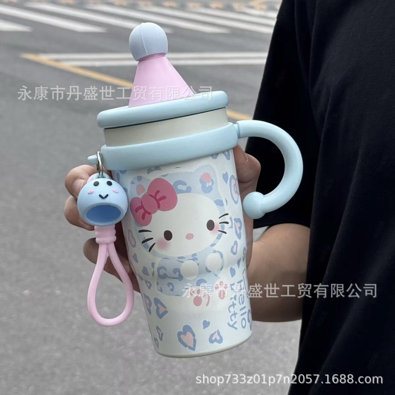 Новая термобутылка для воды Hello Kitty с мультяшным рисунком, для женщин, с удобным стаканом-соломинкой и функцией охлаждения, большой вместимостью, ручкой и веревочкой для переноски.