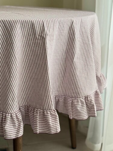 Изображение товара Скатерть полульняная круглая с рюшами 150 см цвет "Розовая полоска" LenJuLen