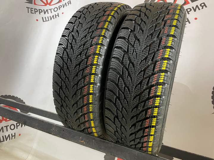 Комплект (2 шт) зимних БУ шин шипованные Accelera Autograph Snow 3 185/65 R15 15% износ