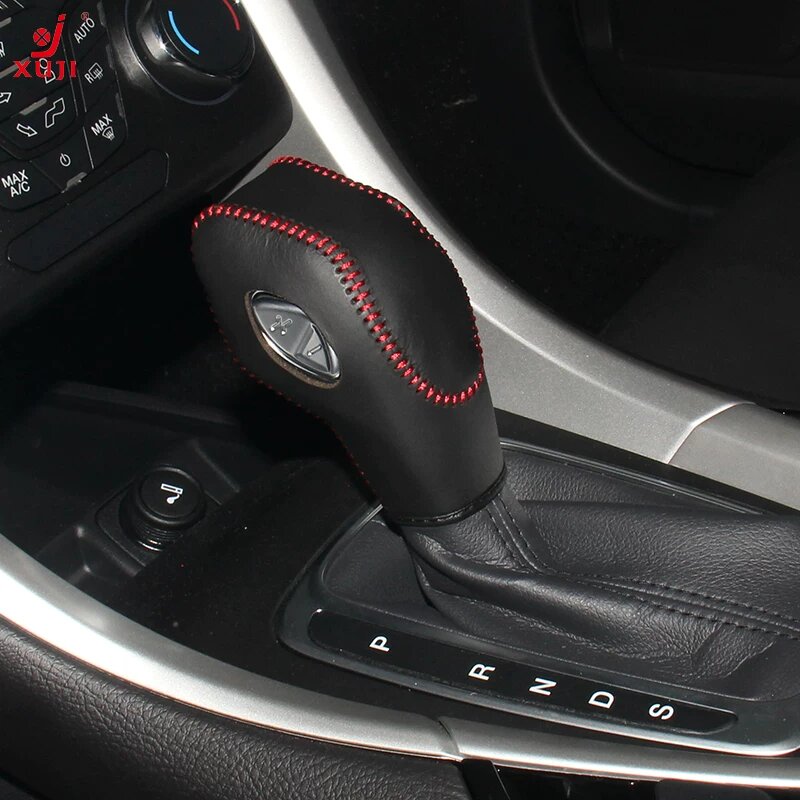 Чехол для рычага КПП Ford Focus для автоматической коробки, кожа с красной строчкой (1 шт)