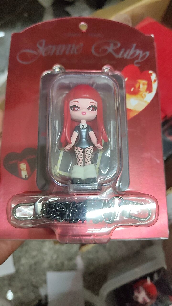 Бирка объемная Miniso x JENNIE коллаборация карточка мерч с флеш-магазина модный аксессуар для одежды сувенир