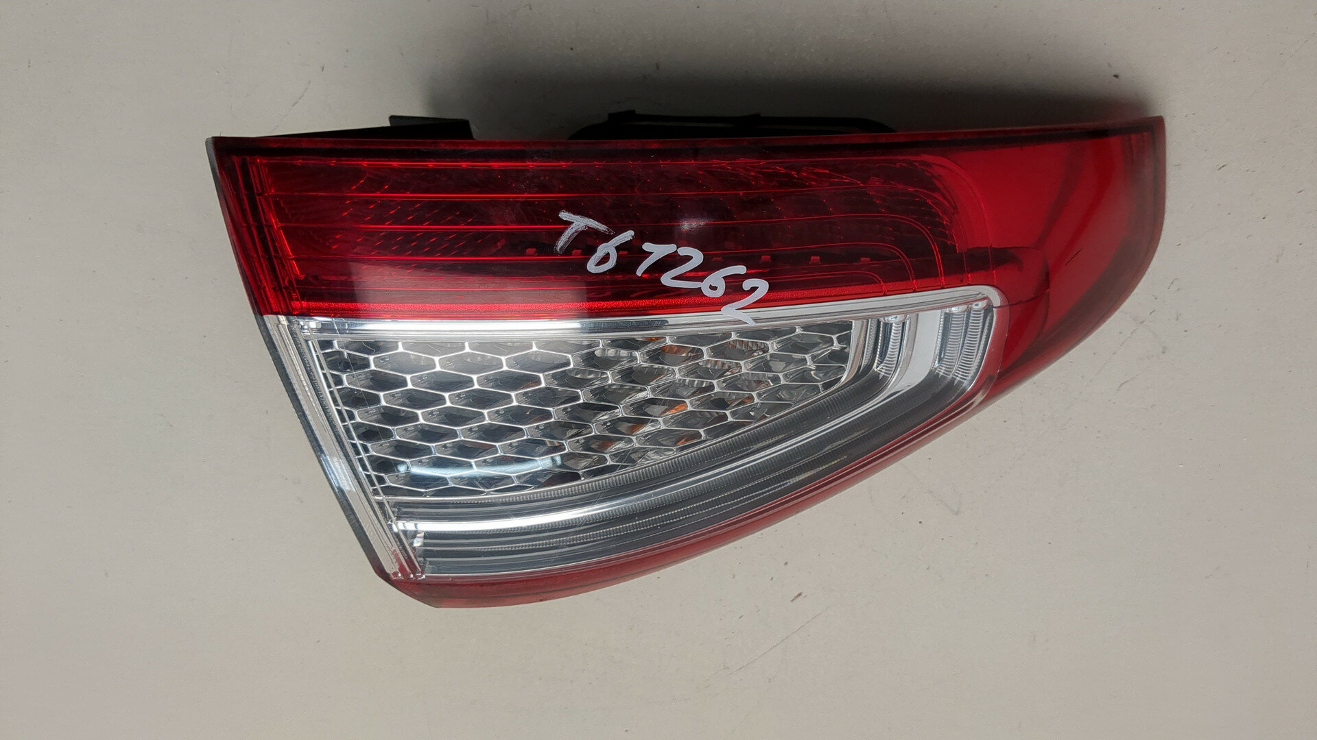 Фонарь (задний) левый Ford Mondeo 4 Б/У