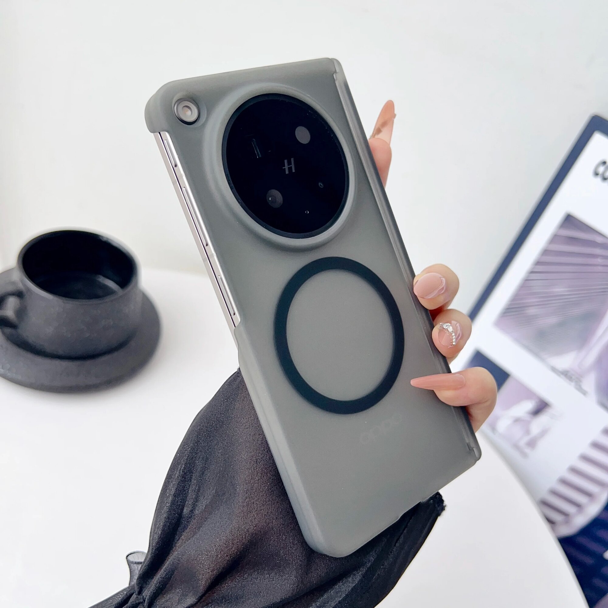 Чехол OPPO Find N6 matte black с Magsafe