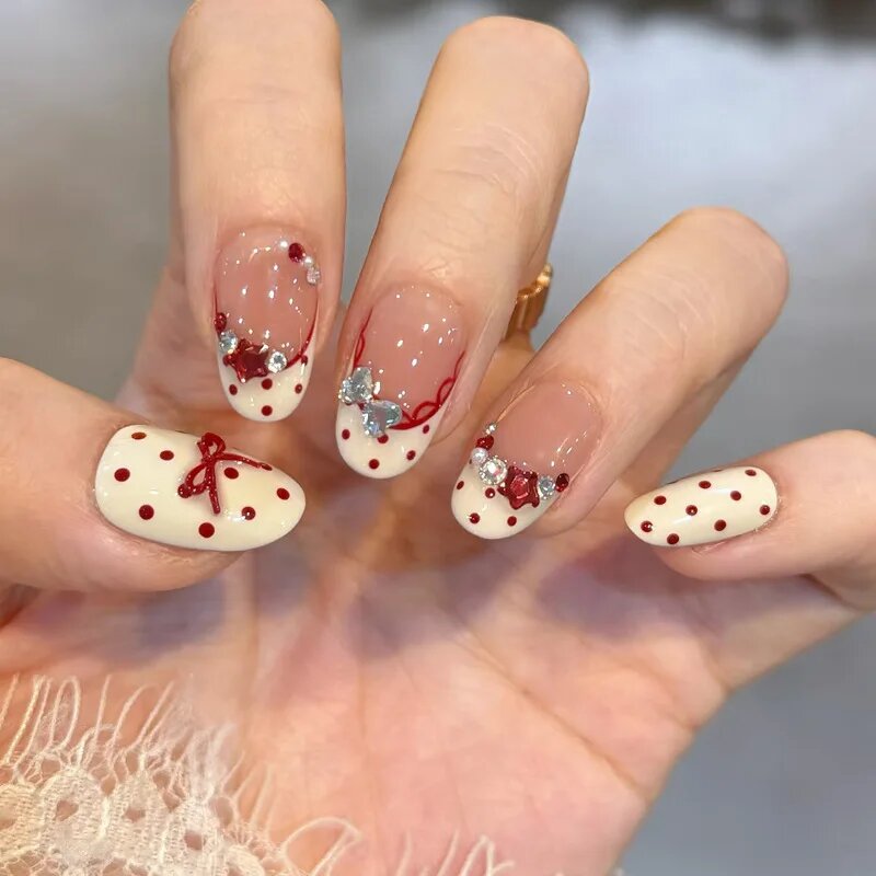 Накладные ногти миндаль, красный горошек, Цвет: 31