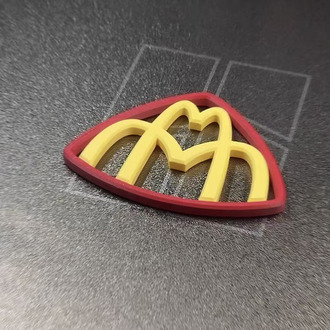 Наклейка для авто Мэддисонс Майбах с магнитом 3D печать двойной арки красный и желтый
