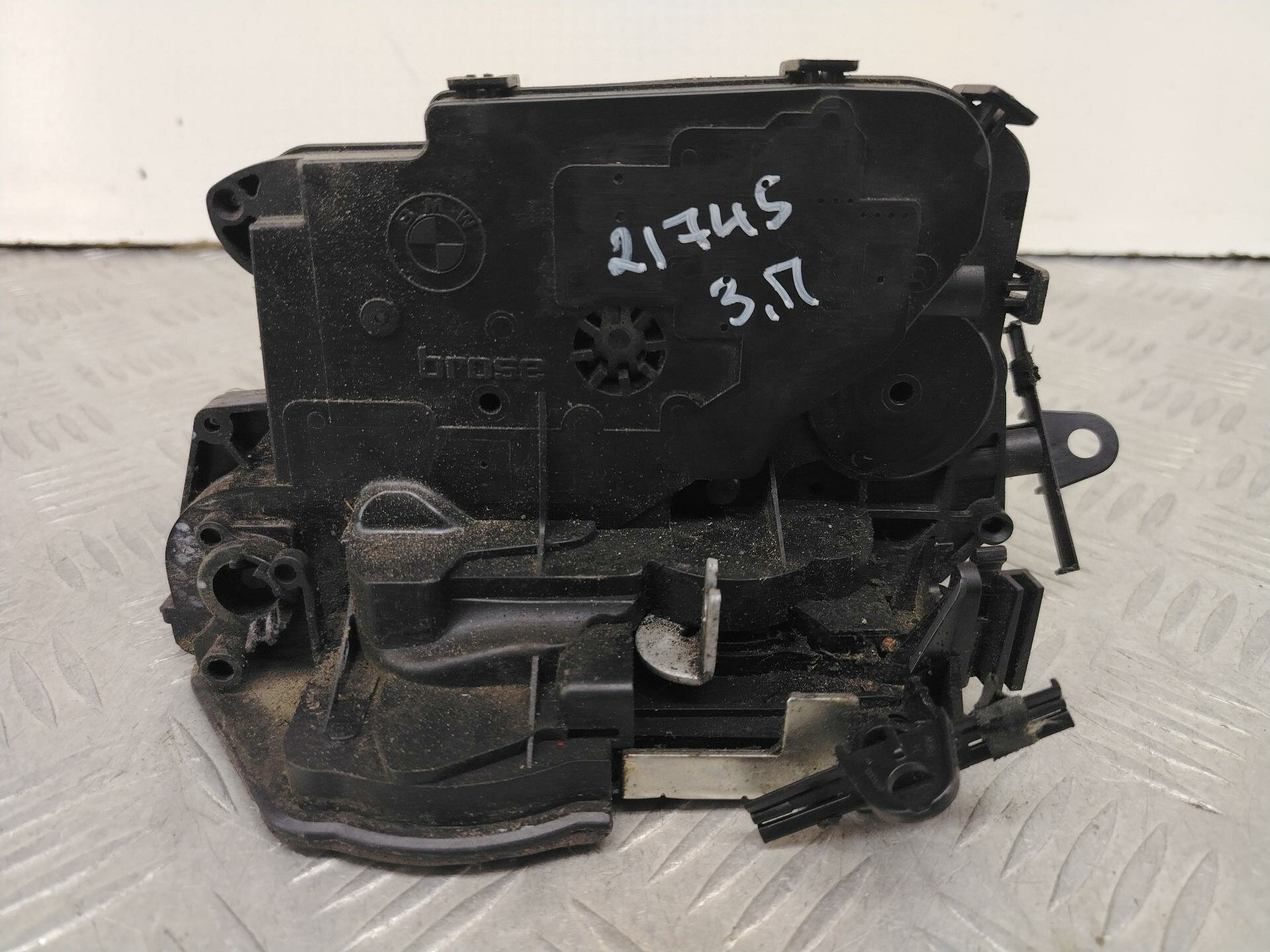Замок двери задней правой BMW 3 E90/E91 2008