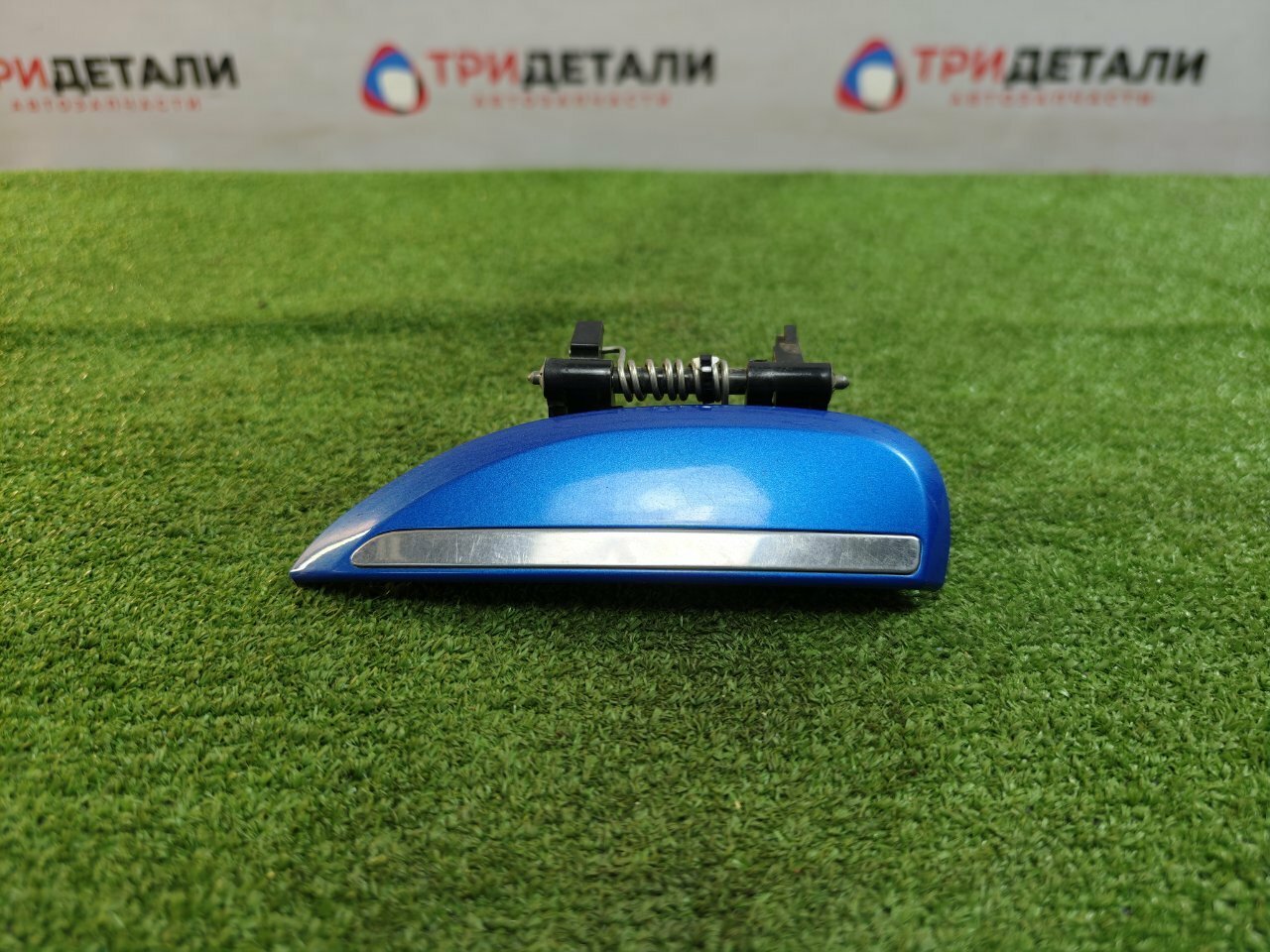 Ручка двери внешняя Renault Sandero 1.6 K7MA812 2019 лев. (б/у)