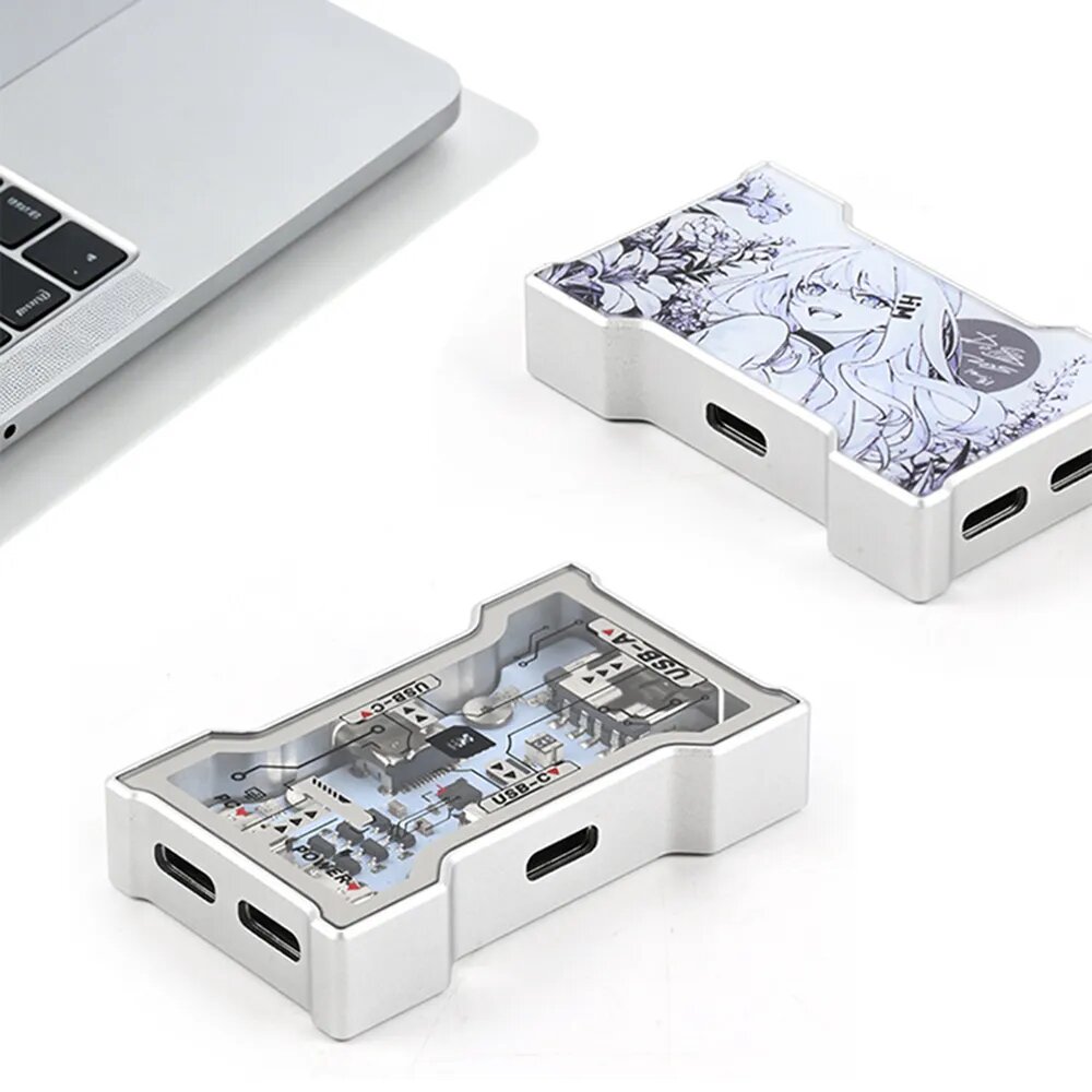 USB-C хаб с RGB-подсветкой и алюминиевым корпусом: 2 входа, 3 выхода