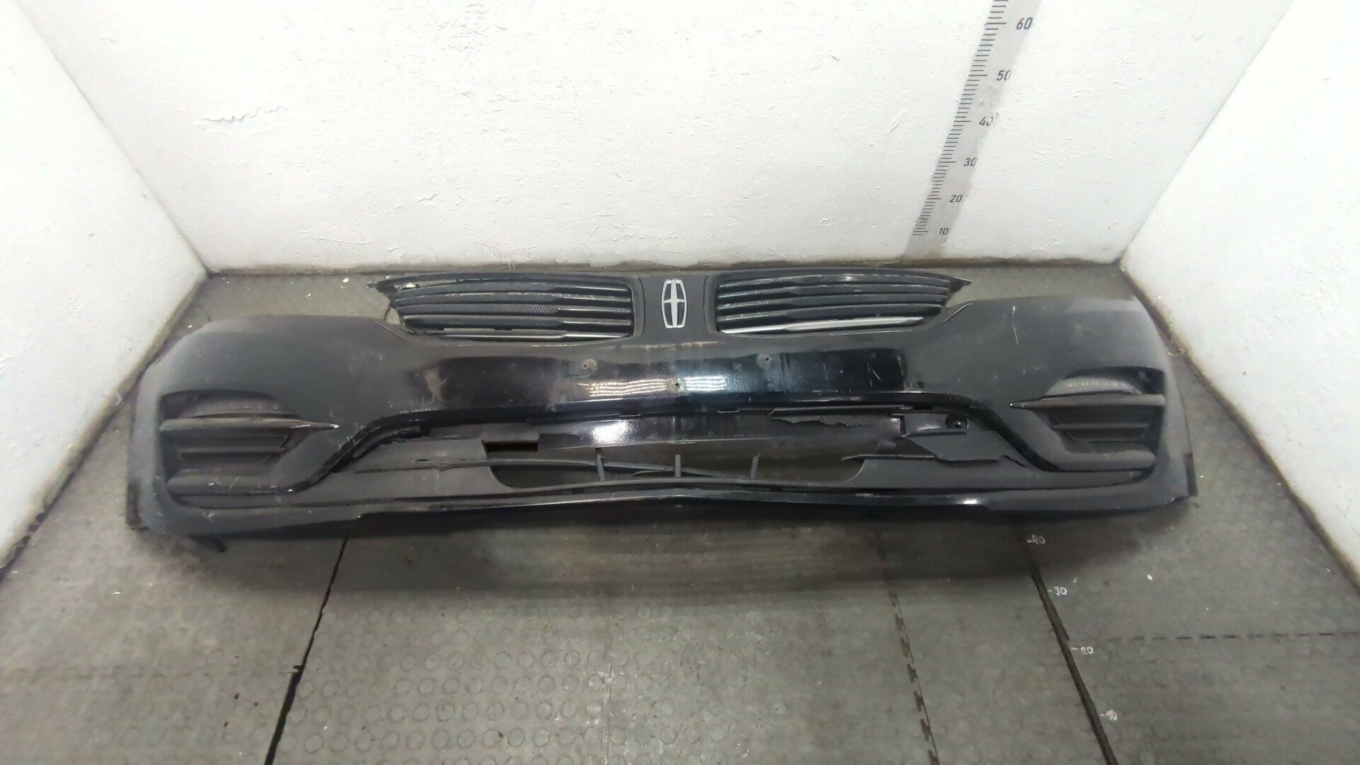 Бампер передний Lincoln MKC Б/У