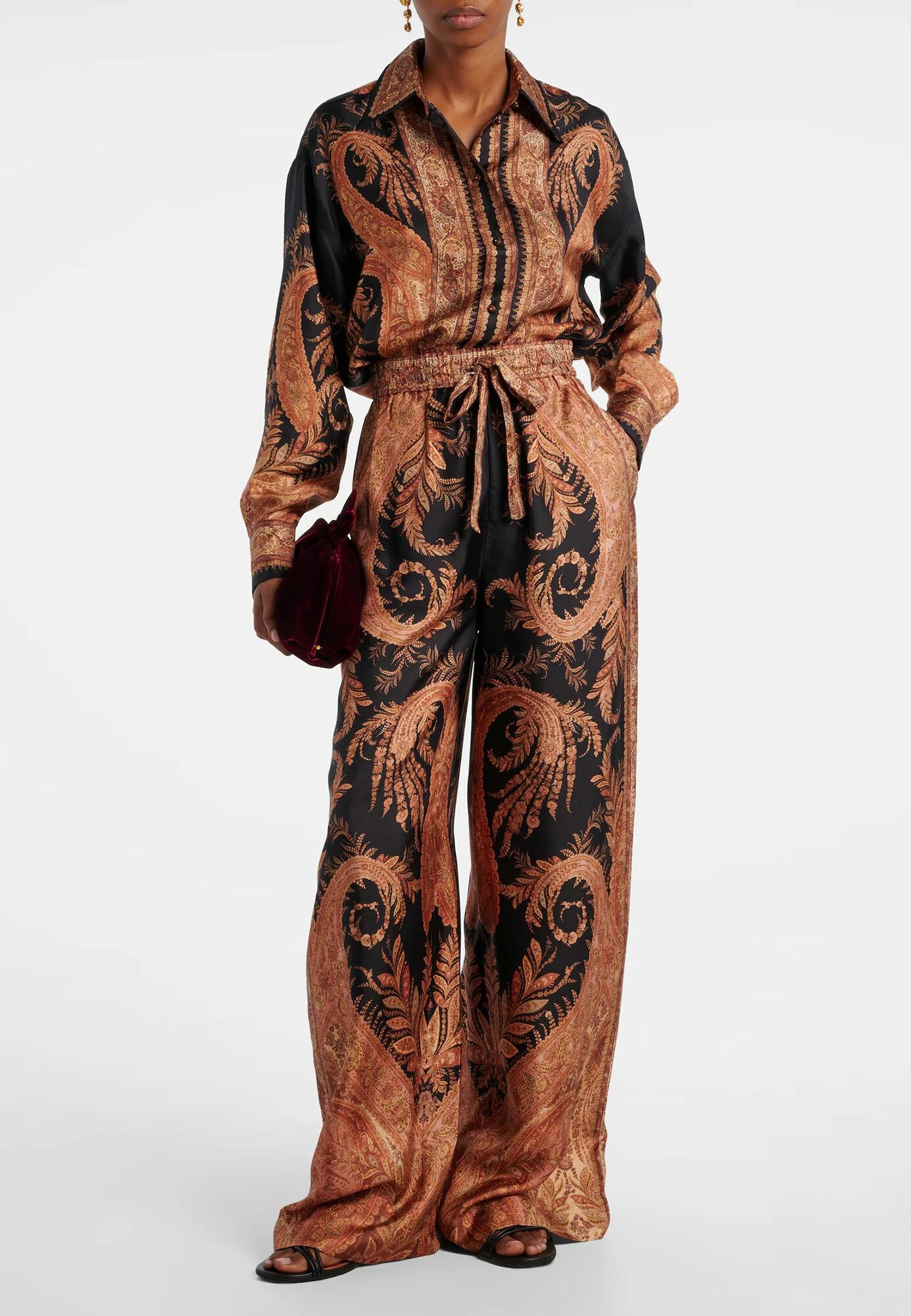 Костюм классический