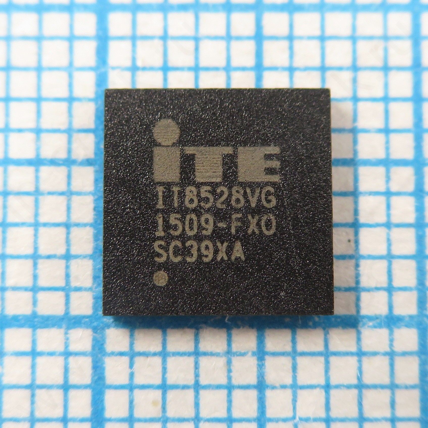 IT8528VG FXO IT8528VG-FXO - мультиконтроллер