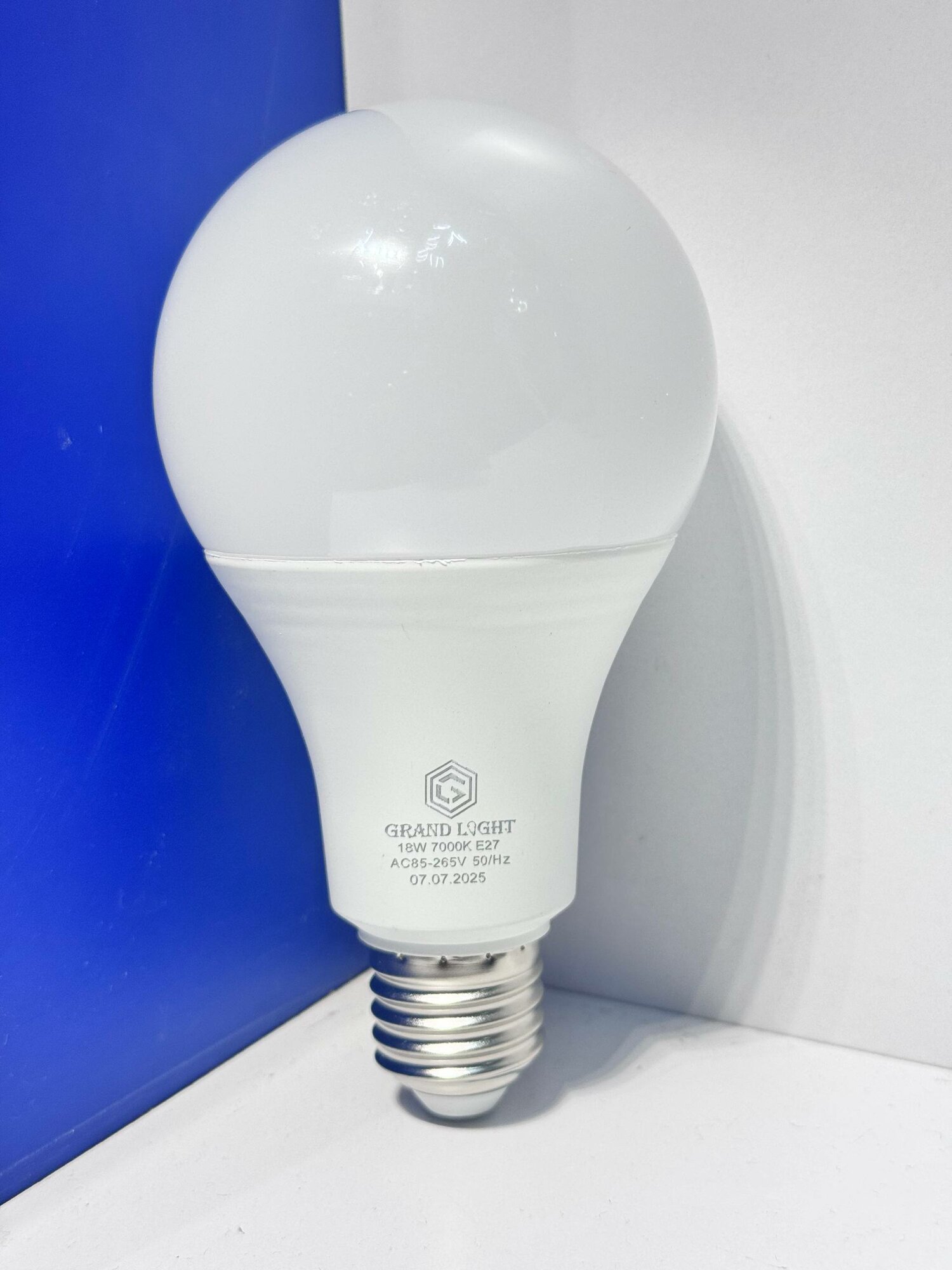 Лампа 'GRAND LIGHT' LED 18W 6000K — фото 1