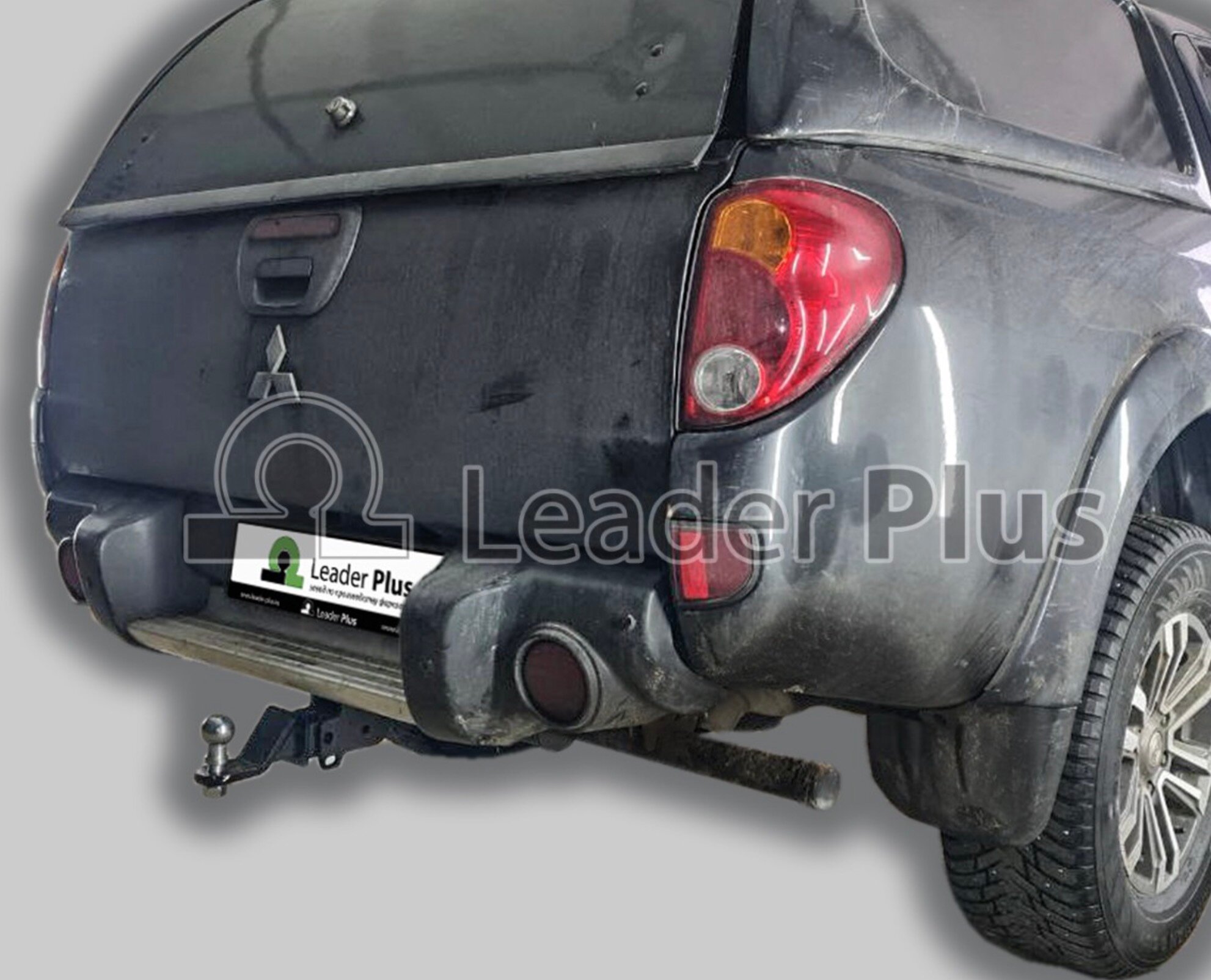 Фаркоп для MITSUBISHI L200 2006 - 2015 (+ Long) / FIAT FULLBACK 2016 - ( ШАР вставка 50*50) арт. M116-E