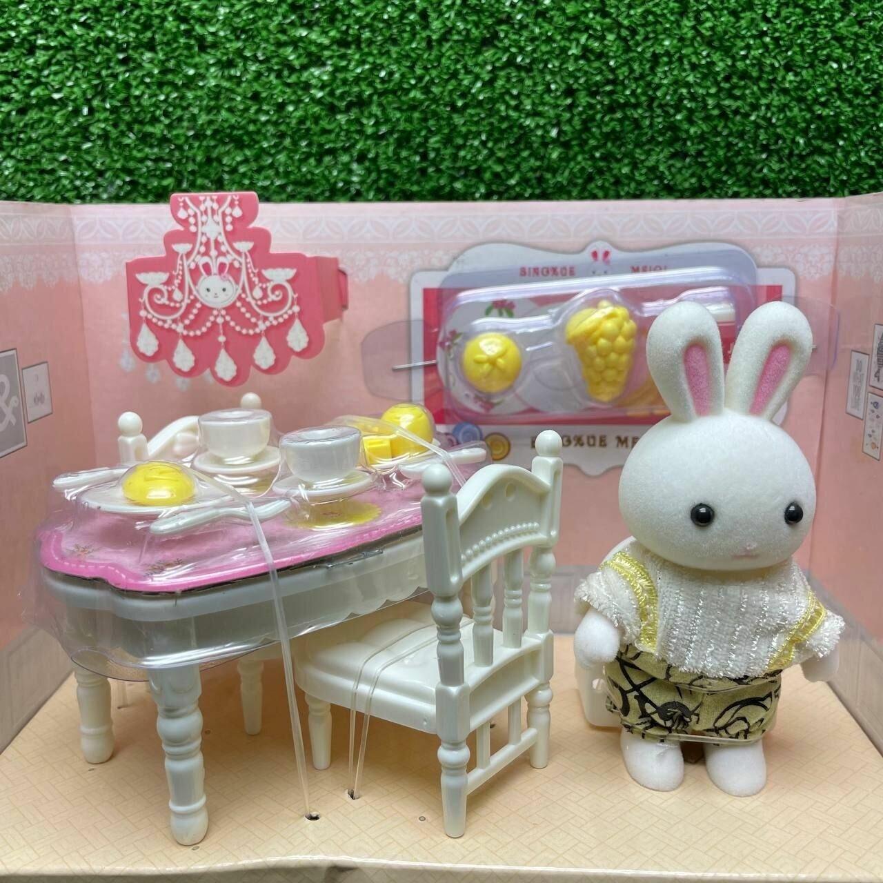 Игровой набор Sylvanian Families Жители страны Сильвании Семья молочных кроликов - фото №10