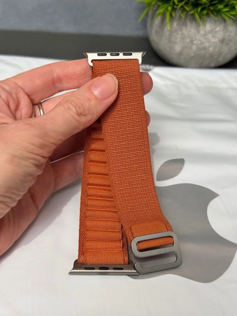 Ремешок нейлоновый (без коробки) Alpine Loop Terra Cotta Natural Titanium Finish М/L для Apple Watch ULTRA MFTD4/ZM