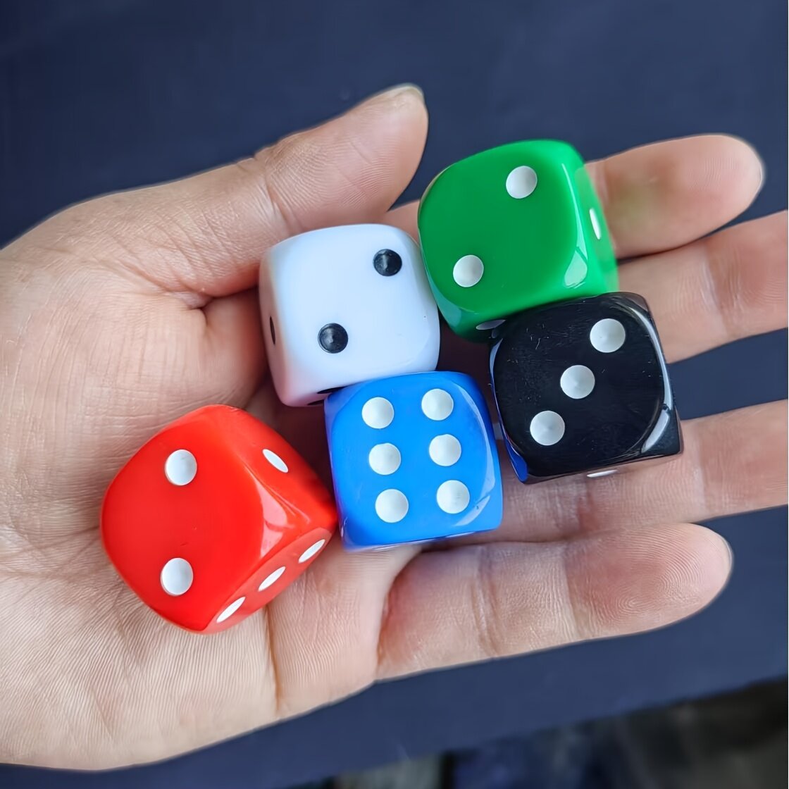 Игральные кости 5 шт. 25 мм, 6-гранные, разноцветные, со скругленными углами