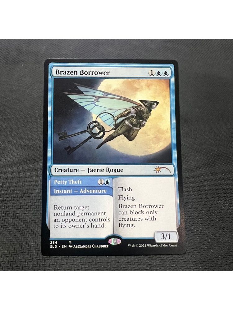 Заголовок: Волшебство в твоих руках: Уникальная карта Magic: The Gathering (MTG) с защитным протектором в подарок!