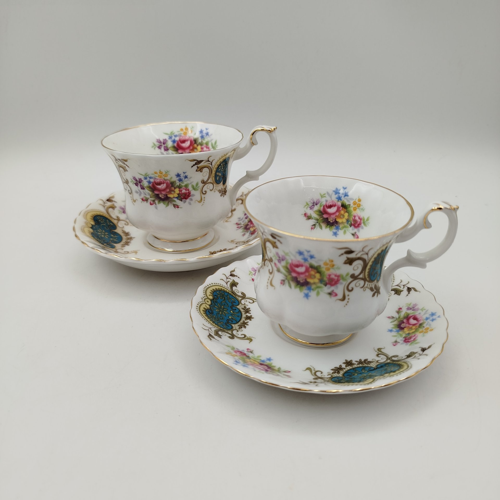 Набор из чайной и кофейной пары с цветочным декором, серия "Berkeley", Royal Albert, фарфор