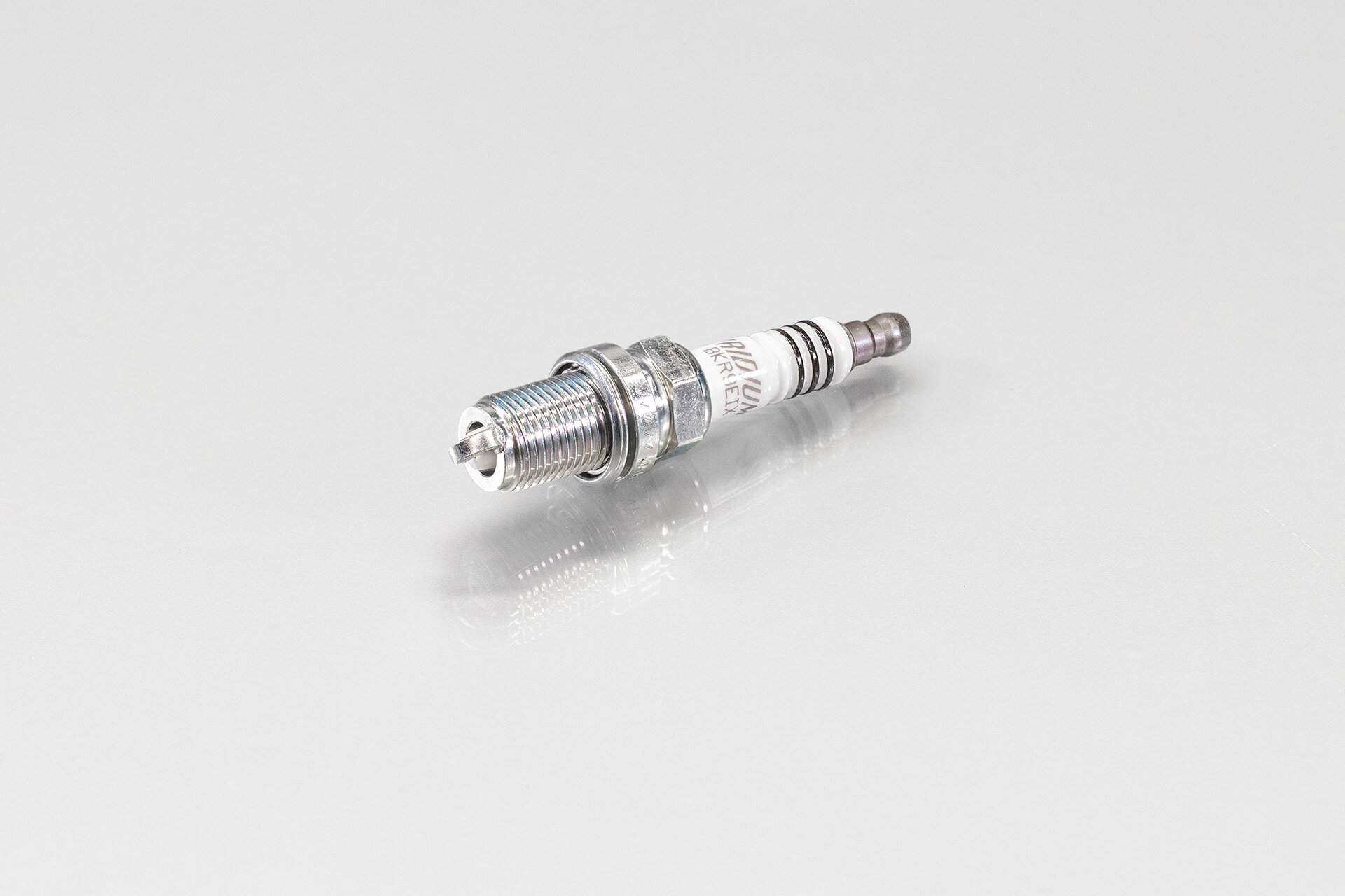 NGK Свеча зажигания BKR9EIX Iridium, калильное число 9, артикул 2669