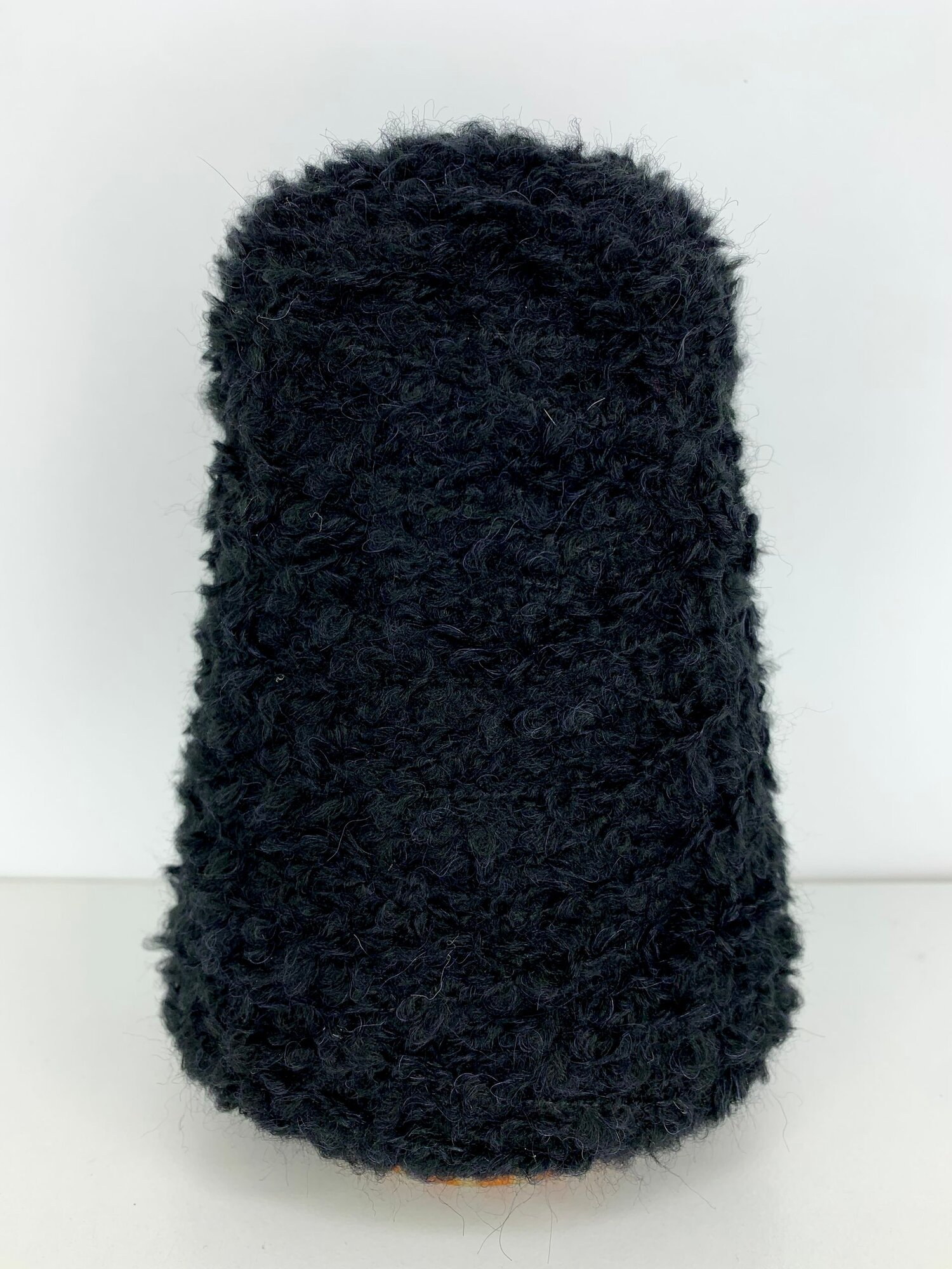 ESKIMO - Lineapiu'; 14% меринос, 36% альпака Superfine, 15% п/а, 35% акрил; 200м/100гр; col. 250 nero, цвет: чёрный; вес 250гр; italyyarn