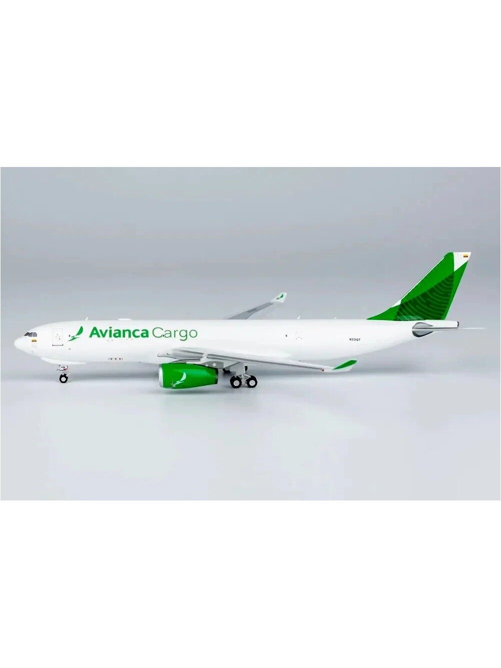 NG Models 61071 Avianca Cargo A330-200F N331QT 1/400 Металлическая модель авиалайнера