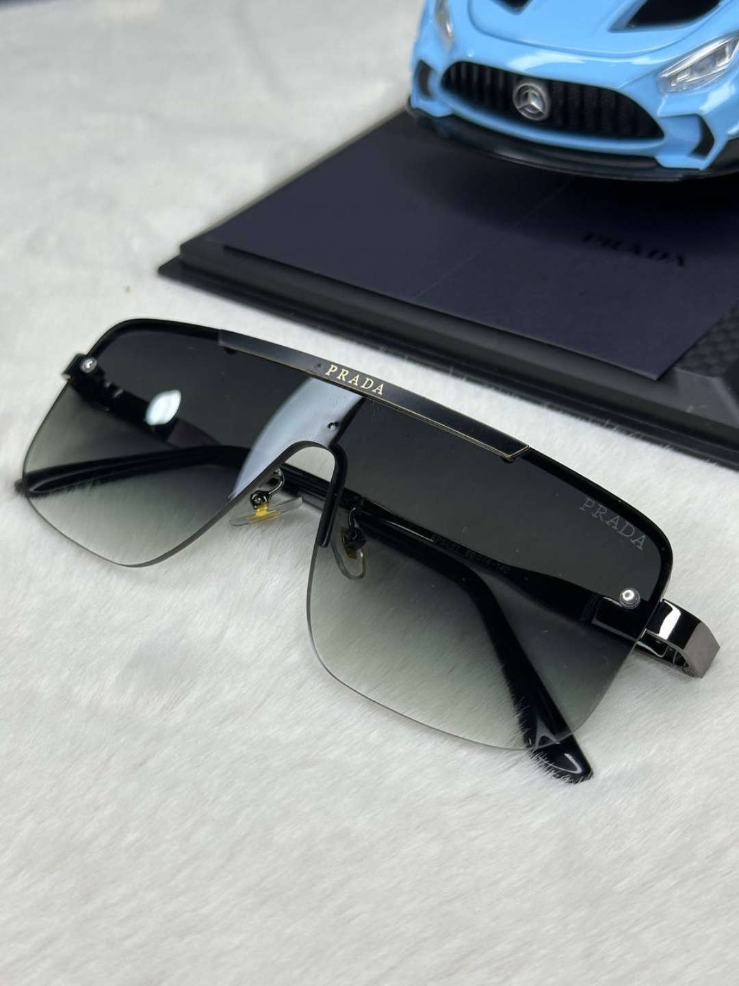 Солнцезащитные очки