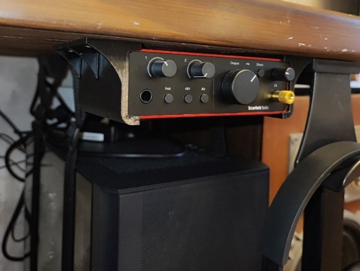 Кронштейн для звуковой карты Focusrite Scarlett SOLO 4 Gen
