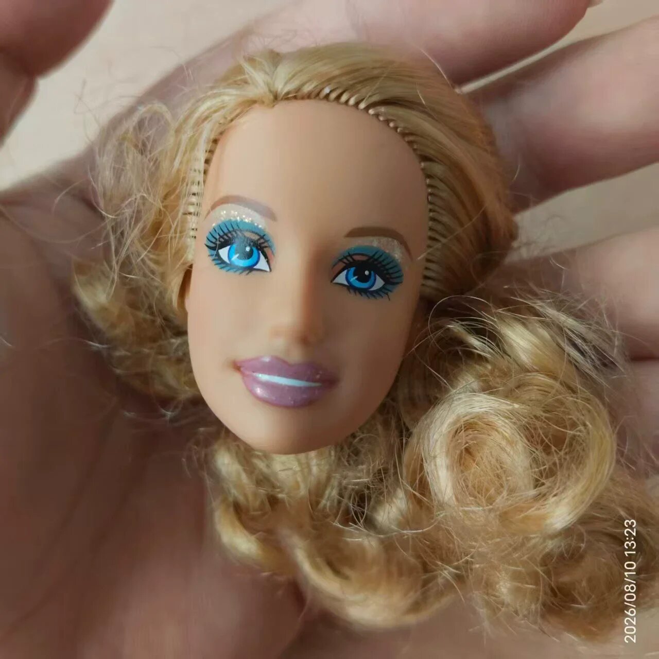 Голова куклы Barbie, цвет db2