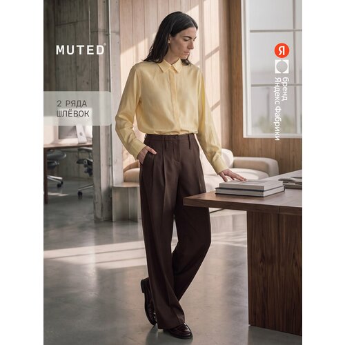 фото Брюки muted широкие из костюмной ткани со стрелками и защипами, размер s, темно-коричневый