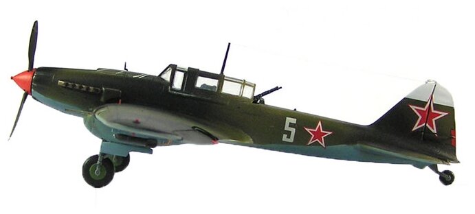 Сборная модель ZVEZDA Советский бронированный штурмовик Ил-2 (обр. 1942 г.) (7279) 1:72