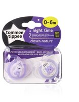 Пустышка силиконовая анатомическая Tommee Tippee Night Time 0-6 м (2 шт) голубой/серый